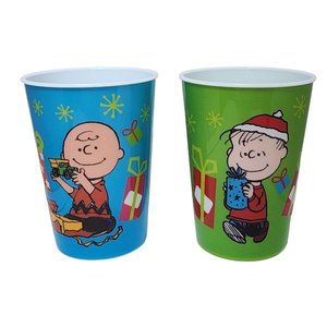NEW Christmas Charlie Brown The Peanuts Gang Plastic Cups Be Kind Giving 2 Cups